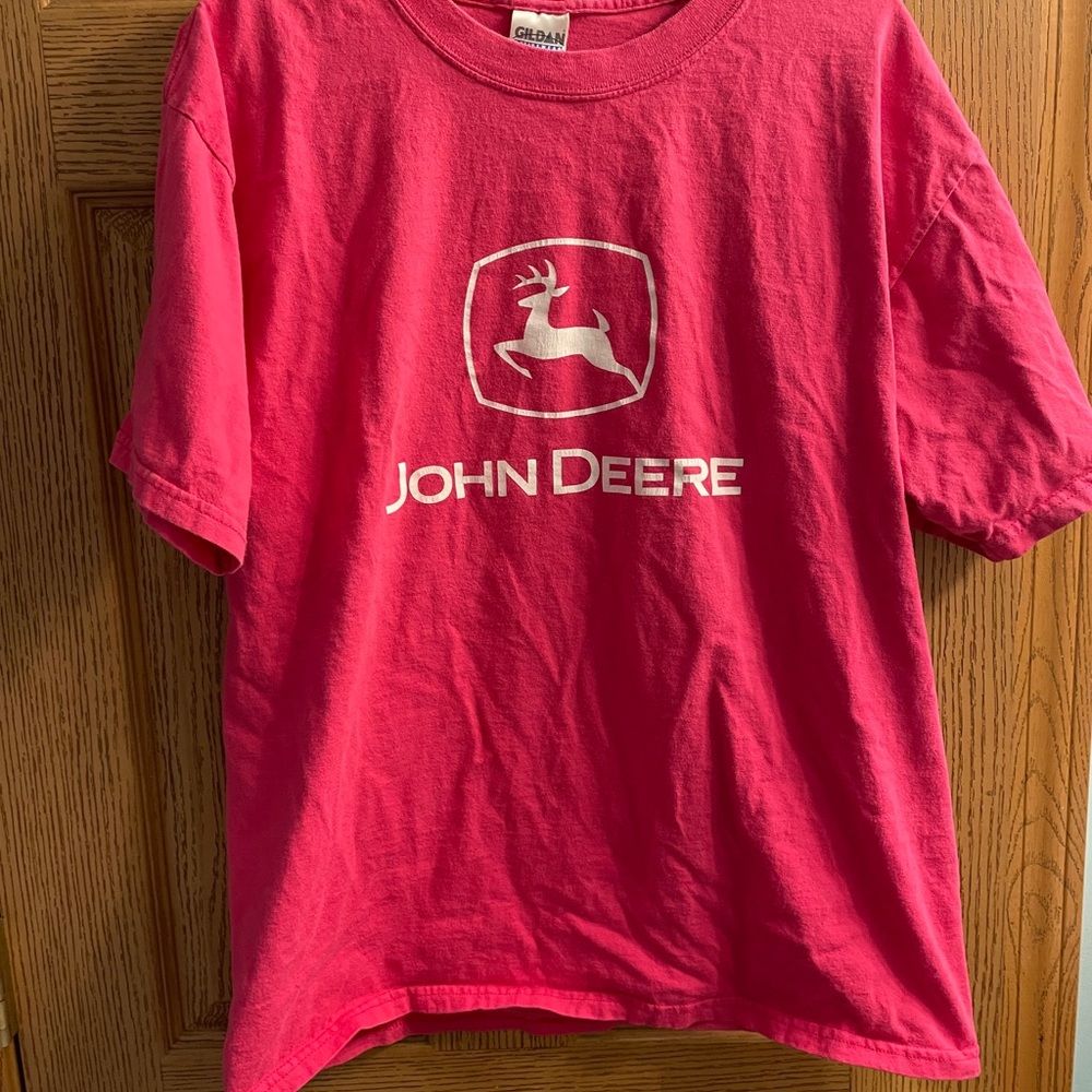 Large pink John Deere tshirt women’s - Picture 2 of 5